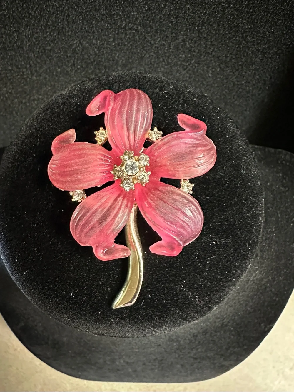 Elegant Vintage Molded Pink Lucite Floral Crystal Brooch